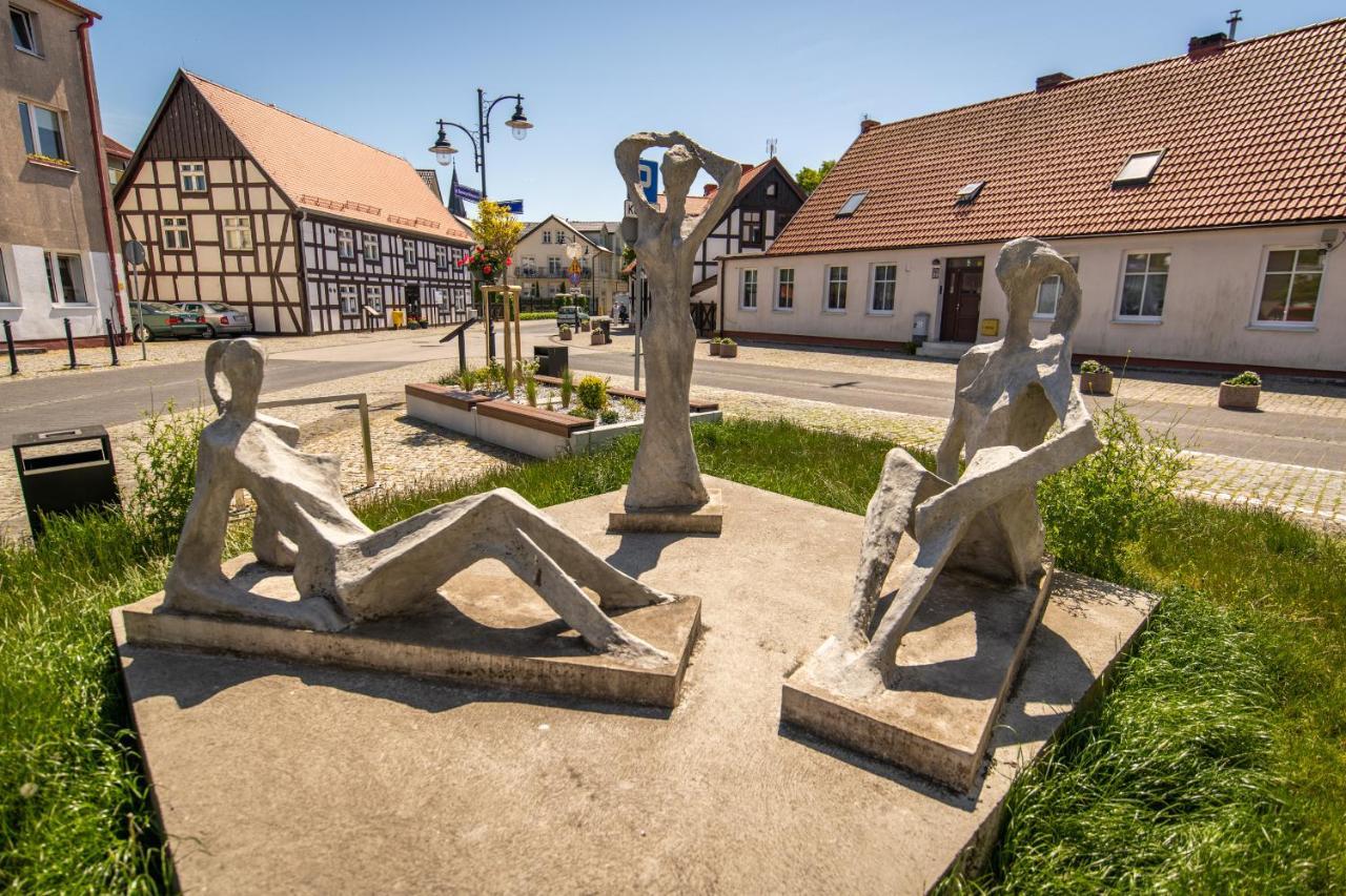 Apartamenty Kamienica Arte 1 Устка Экстерьер фото