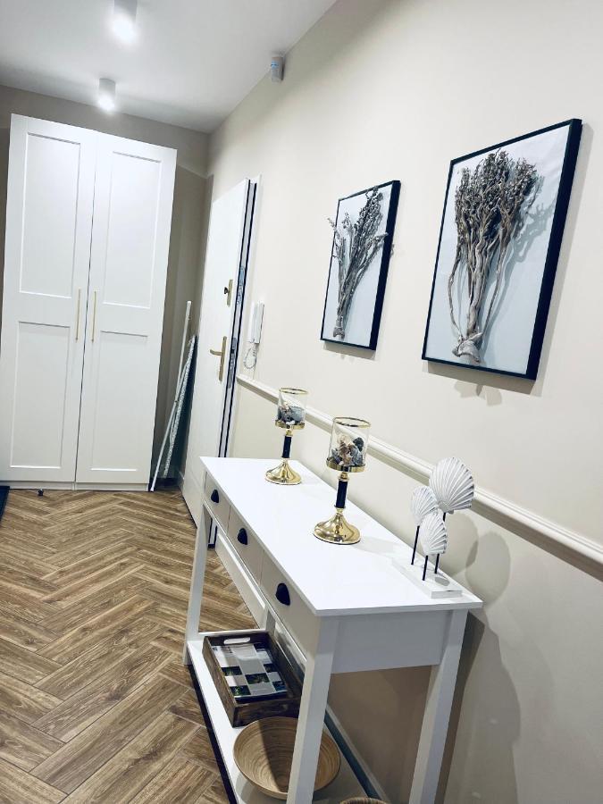 Apartamenty Kamienica Arte 1 Устка Экстерьер фото